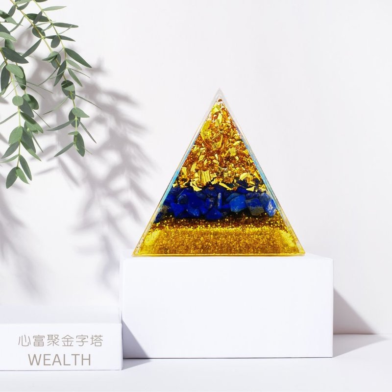 Heart Wealth Pyramid | Orgone Pyramid | Meditation Pyramid | Energy Pyramid - ของวางตกแต่ง - วัสดุอื่นๆ 