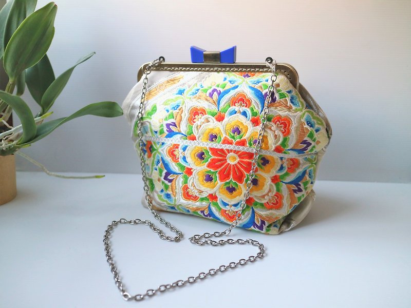 ผ้าฝ้าย/ผ้าลินิน กระเป๋าคลัทช์ สีส้ม - 【Women's Day New Arrival】handmade embroidery Japanese Tea cloth handbag