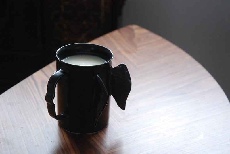 三淺陶社 原創設計丘比特情侶咖啡杯 純黑 創意手工送朋友生日結婚禮物 - 咖啡杯 - 瓷 