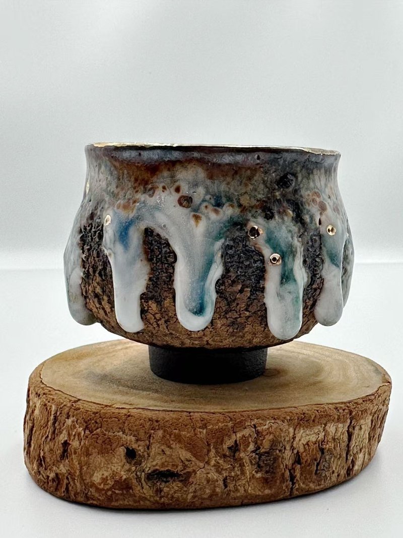 Handmade firewood-Iwako Shino gilt cup-capacity about 80cc - Teapots & Teacups - Other Materials 