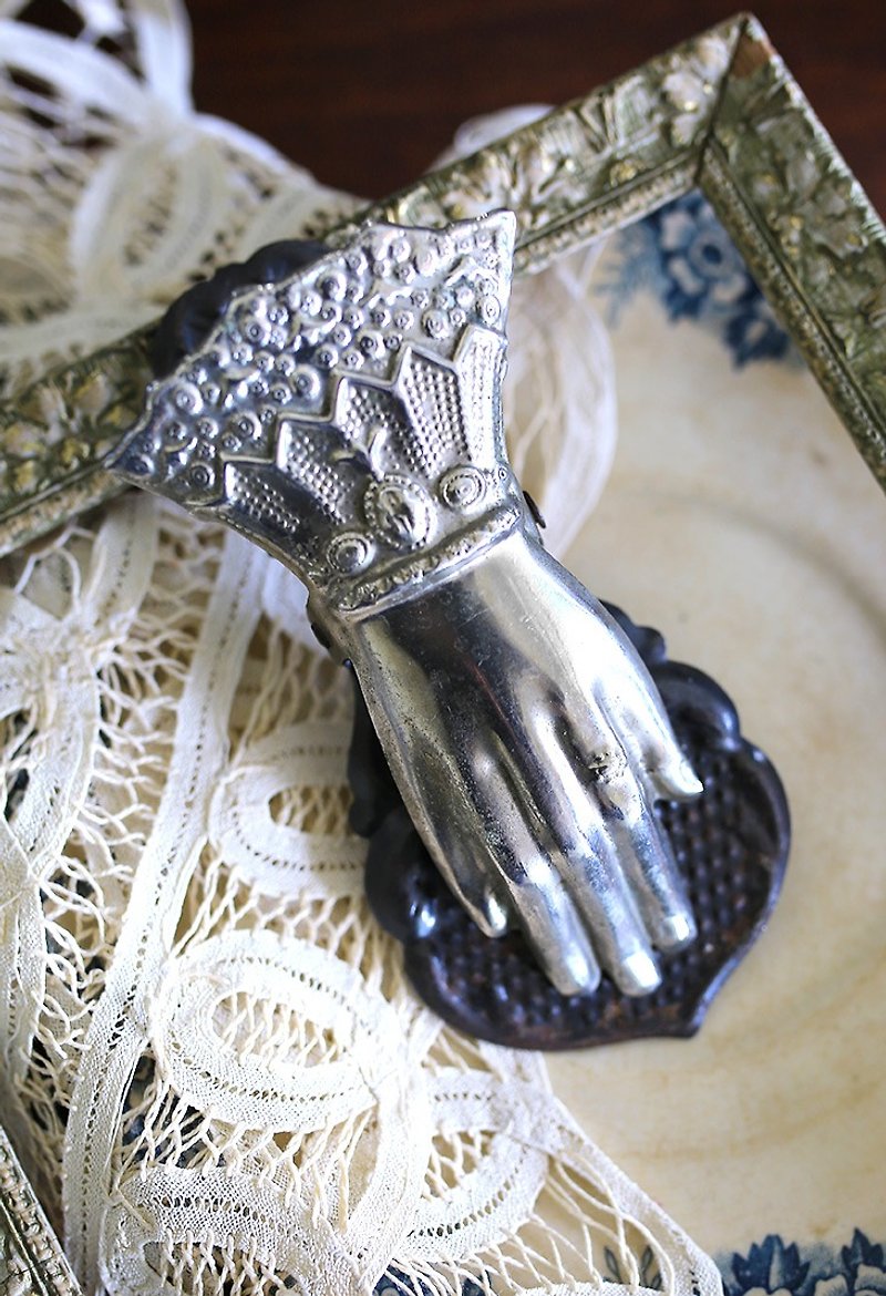 VICTORIAN Antique Tin Hand Grip Clip Folder at the End of the 19th Century - แฟ้ม - โลหะ สีเงิน