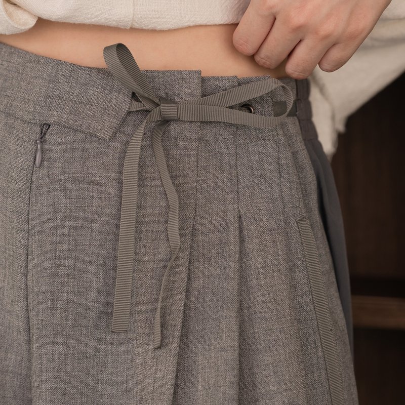 Pleated Waist - Asymmetric Cut Suit Pants - Gray - กางเกงขายาว - เส้นใยสังเคราะห์ สีเทา