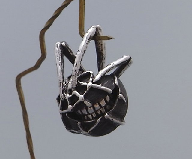 smile&spider_P1 (s_m-P.40) only pendant top without a chain 沒有銀