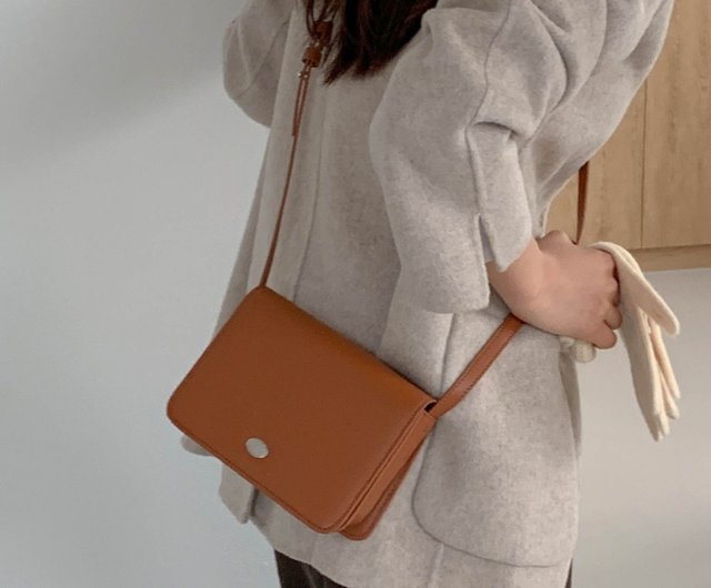 ★THE ALLY★送料込み★韓国★大人気★正規品★ミニ★BUNNY BAG Korea The Ally | Bunny bag 버니백| Textured cowhide small