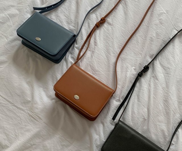 ★THE ALLY★送料込み★韓国★大人気★正規品★ミニ★BUNNY BAG Korea The Ally | Bunny bag 버니백| Textured cowhide small