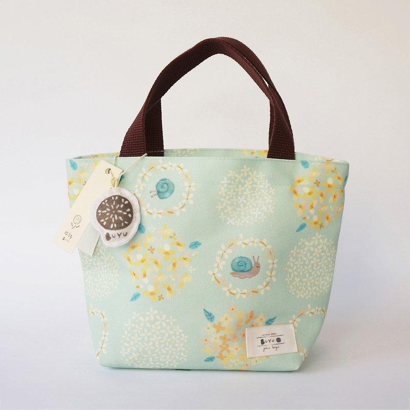 Life series –Tote bag - the taste of Ixora flowers(snail) - Handbags & Totes - Polyester Green