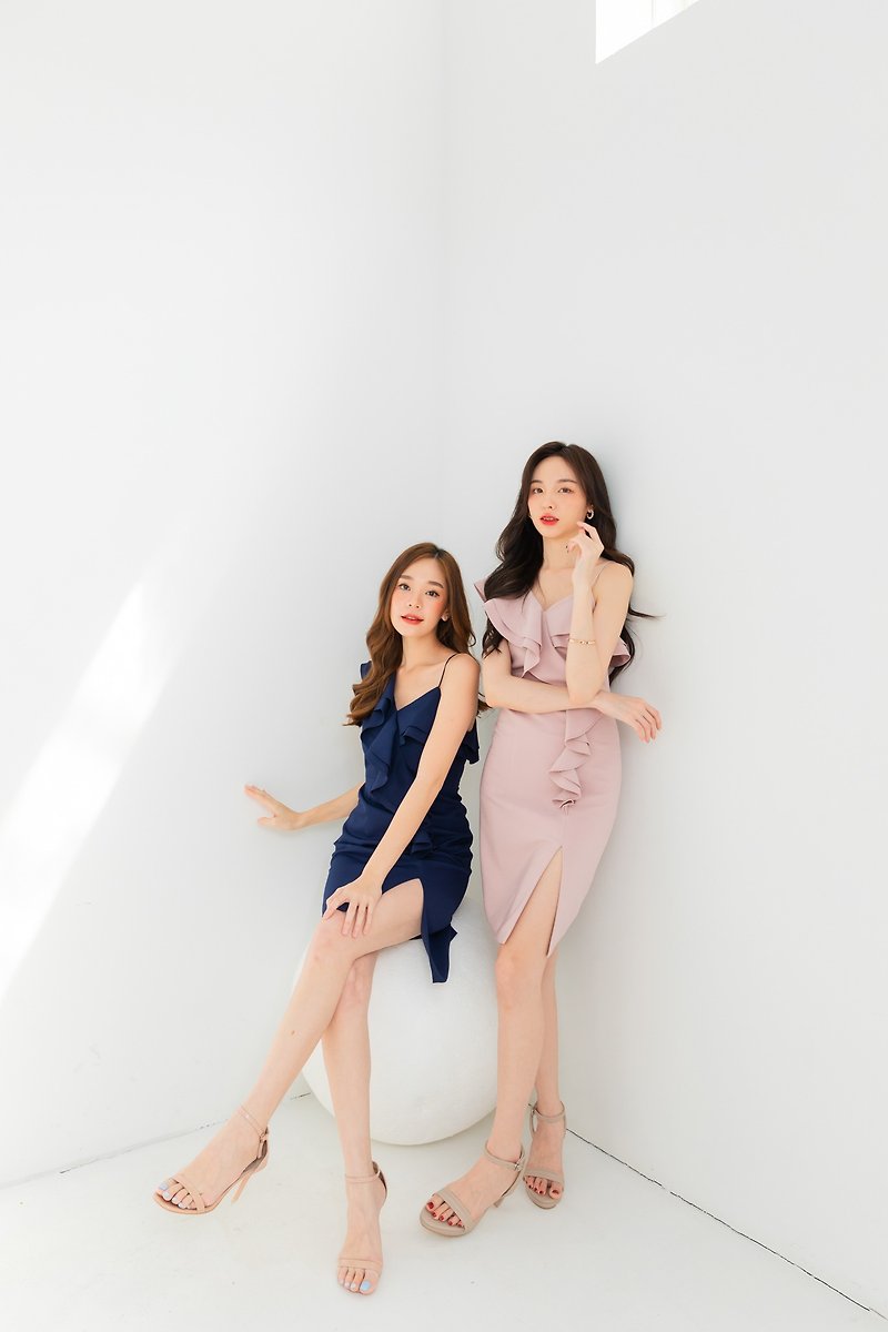 Stella Dress | Party Dress Dainty Sweety Casual Looks Unique design Knee Length - 連身裙 - 其他材質 藍色