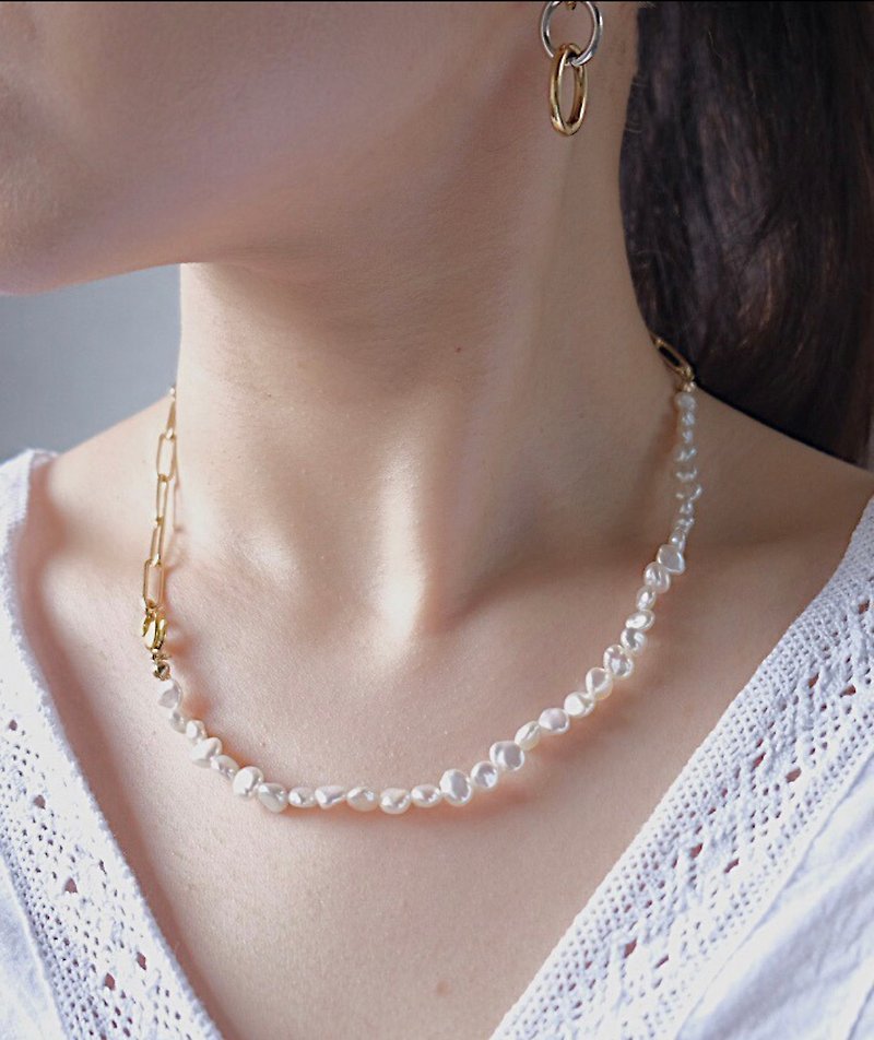 Lake Biwa freshwater pearl and chain necklace - Necklaces - Pearl Gold
