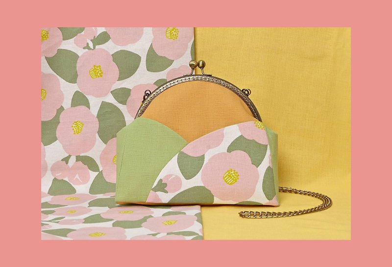 【Spring Festival】Yamano Bag/ Kiss Lock Bag/Side Backpack - Messenger Bags & Sling Bags - Cotton & Hemp Pink