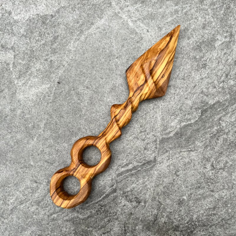 I sell the sword demon kunai kunai kunai art wooden sword handmade wooden sword ninja tool paper weight demon sword - Items for Display - Wood Orange