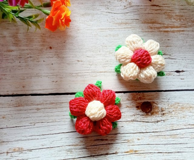 Set 1 pair, crochet pin flower decoration, crochet flower handmade - Shop  SasideniCrochet Brooches - Pinkoi