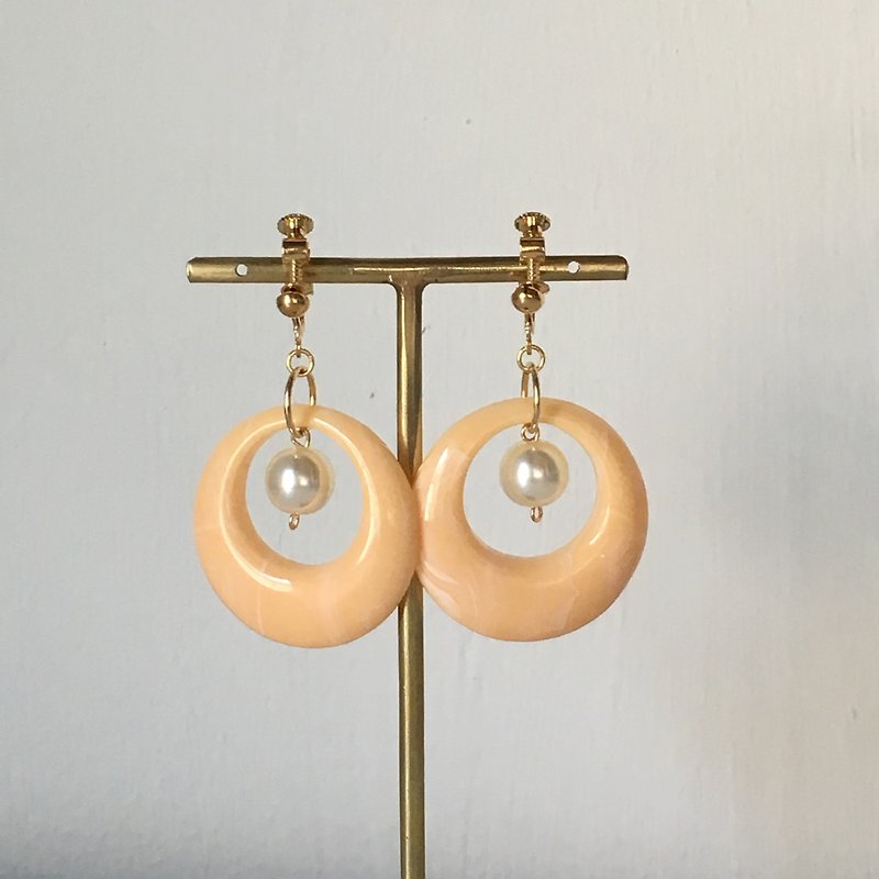 Cream marble round earrings or earrings - Earrings & Clip-ons - Plastic Orange