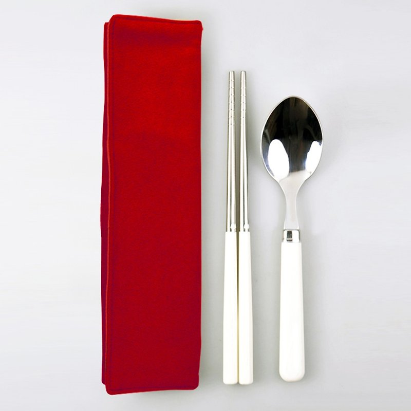 First chopsticks in Taiwan. Plum red tableware group. Small chopsticks set - ช้อนส้อม - โลหะ สีแดง