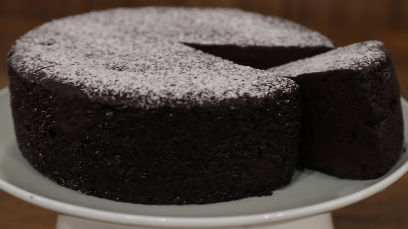 Extra Rich Bittersweet Chocolate Cake Six Inch Birthday Cake - เค้กและของหวาน - อาหารสด 