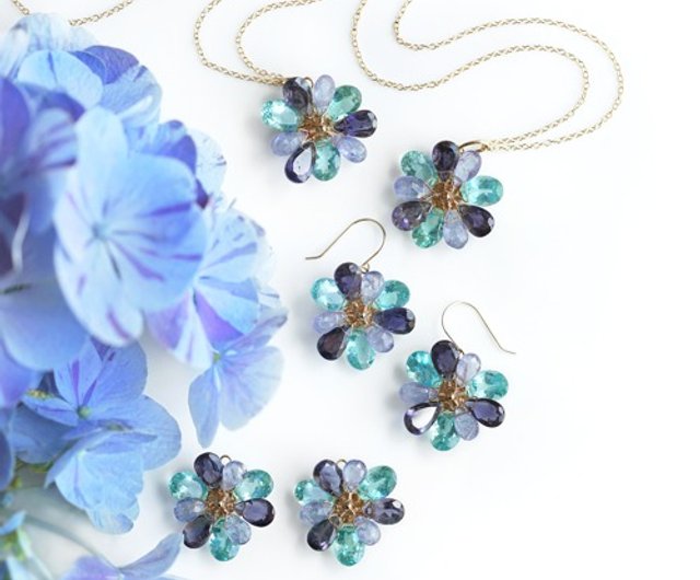 Hydrangea necklace made of tanzanite and apatite iolite - Shop