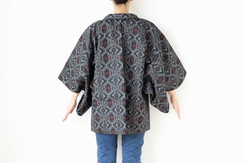 oriental flower kimono, traditional kimono, Japanese kimono /3585 - เสื้อแจ็คเก็ต - เส้นใยสังเคราะห์ สีดำ