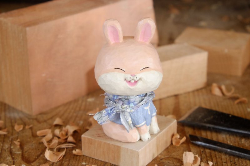 I want to be a room wood carving animal _ sitting bunny (log hand carved) - ตุ๊กตา - ไม้ สึชมพู