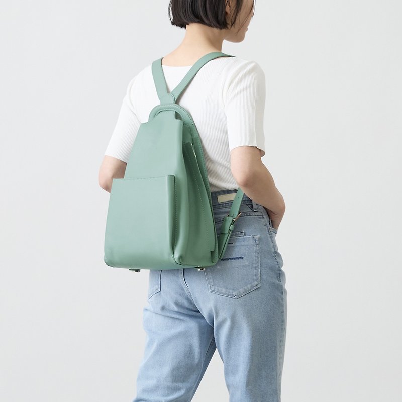 Sou Backpack-Misty Green - กระเป๋าเป้สะพายหลัง - หนังแท้ สีเขียว