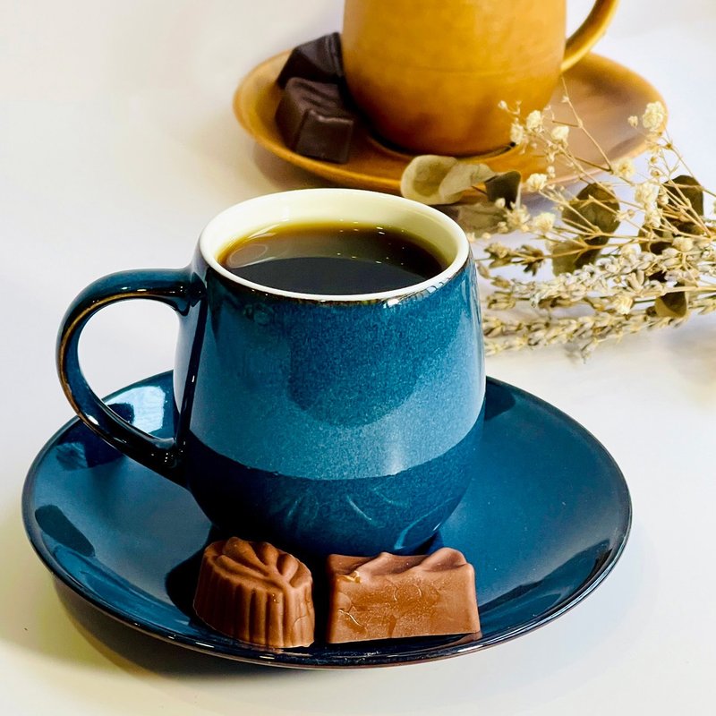 Mino-yaki-elegant drop-shaped coffee cup and plate set-amber yellow/midnight blue - แก้วมัค/แก้วกาแฟ - เครื่องลายคราม สีกากี