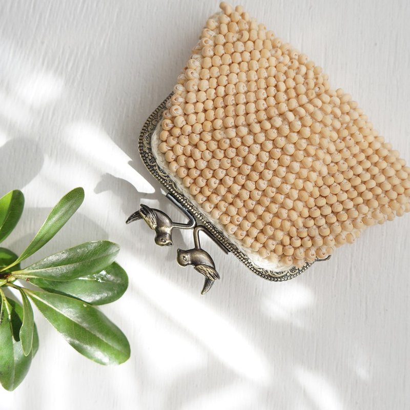 Ba-ba handmade Wood Beads crochet pouch No.1888 - 化妝包/收納袋 - 其他材質 咖啡色