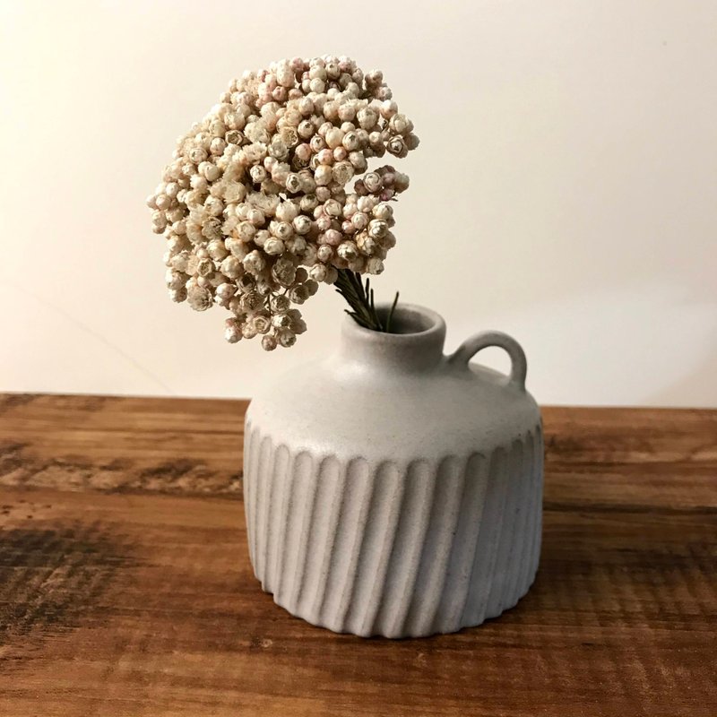 【 小丸花器 】小花   斜縞紋  鮮花 乾燥花 花器 - 花瓶/花器 - 陶 白色