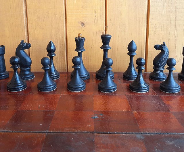 Soviet chess set made of wood produced by Artel -  Portugal