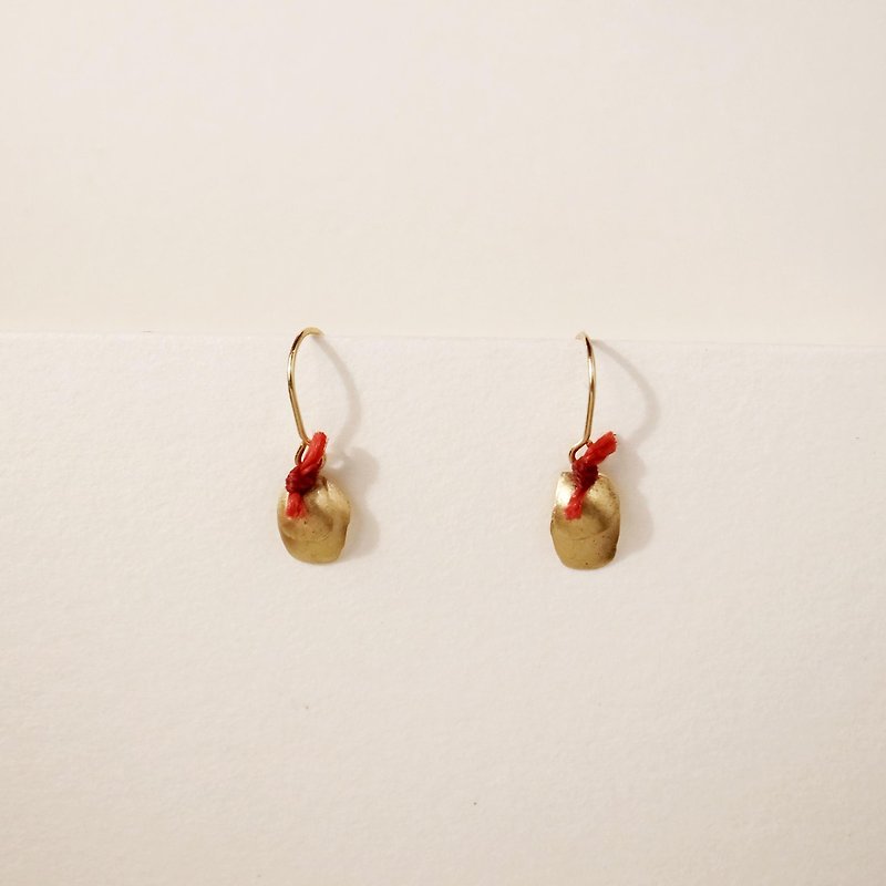 18K Gold Hook Earrings Layer Red Left and Right Pair Women's Minimalist - ต่างหู - เครื่องประดับ สีทอง