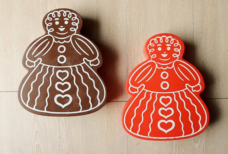 Nordic Retro Gingerbread Mom Plastic Box - Storage - Plastic Red