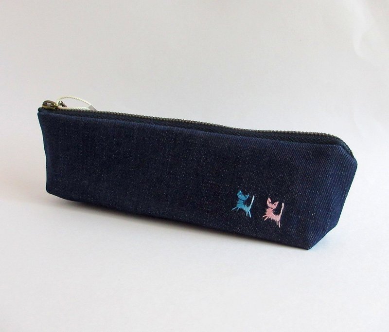 猫の刺繍ペンケース ブルーとピンクのねこちゃん - ペンケース・筆箱 - コットン・麻 ブルー