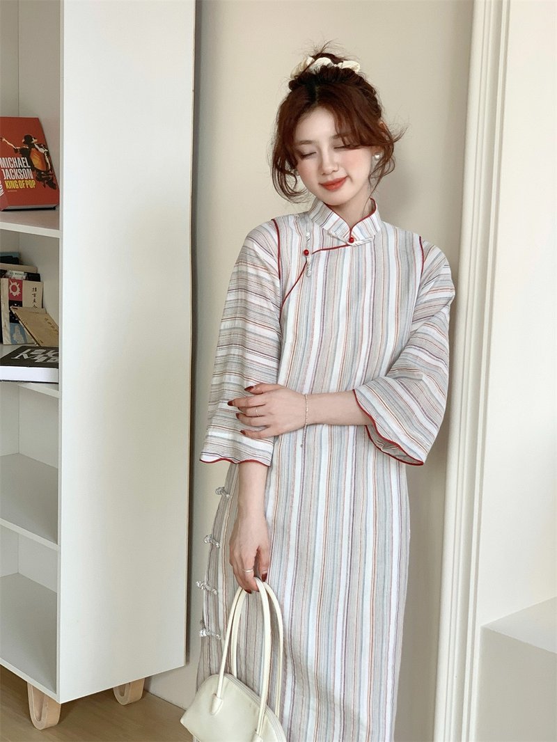 復古老棉布全開襟少女旗袍 條紋立領假兩件新中式民國風洋裝 - 旗袍/改良式旗袍 - 棉．麻 白色