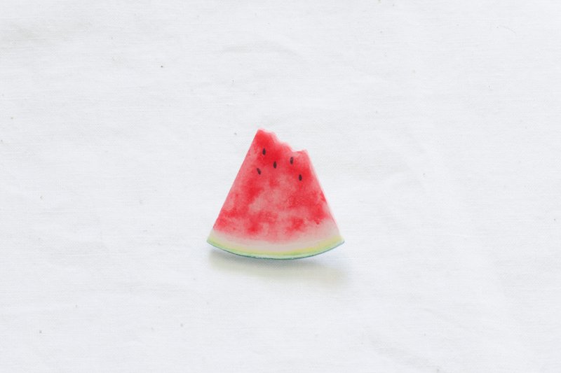 a bite of watermelon brooch accessories - เข็มกลัด - ดินเหนียว สีแดง