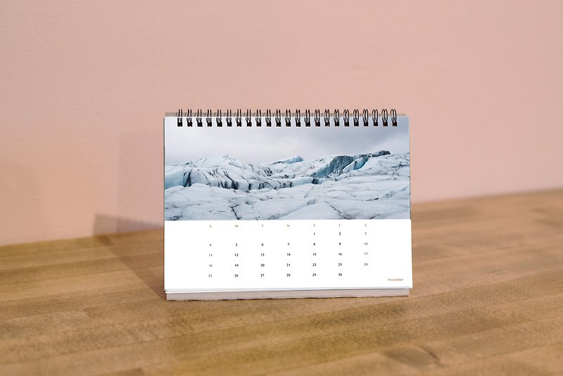 2018 A5水平卓上カレンダーアイスランド（書き込み可能/スタンドテーブルを使用することができます） - カレンダー - 紙 