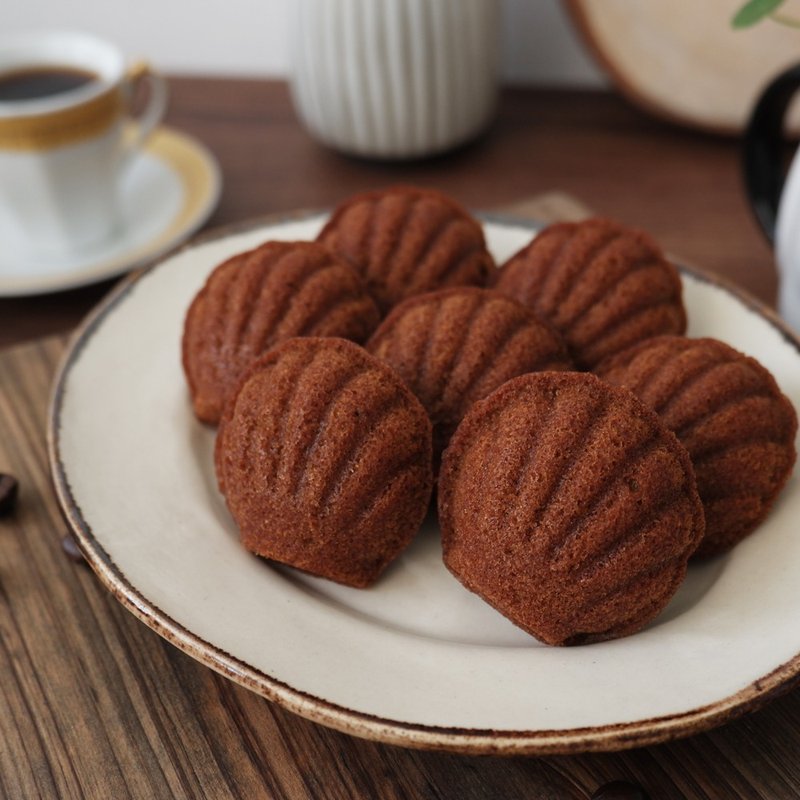 小圓貝 - 咖啡瑪德蓮 - 6 包 (盒) - 蛋糕/甜點 - 新鮮食材 咖啡色
