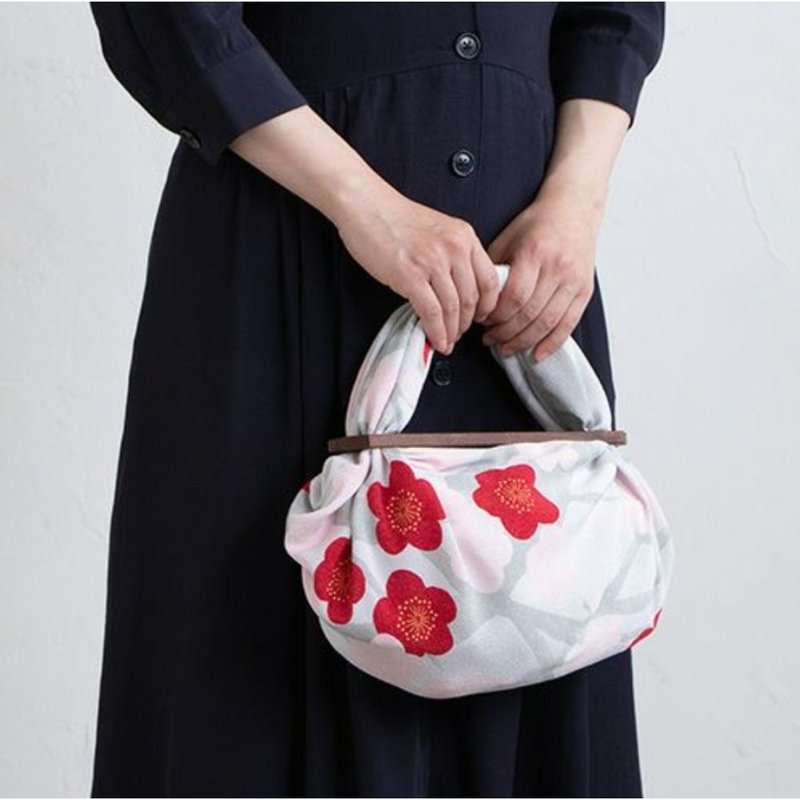 京都風呂敷包巾-光悅友禪 二巾-梅(縮緬) - 手提包/手提袋 - 聚酯纖維 