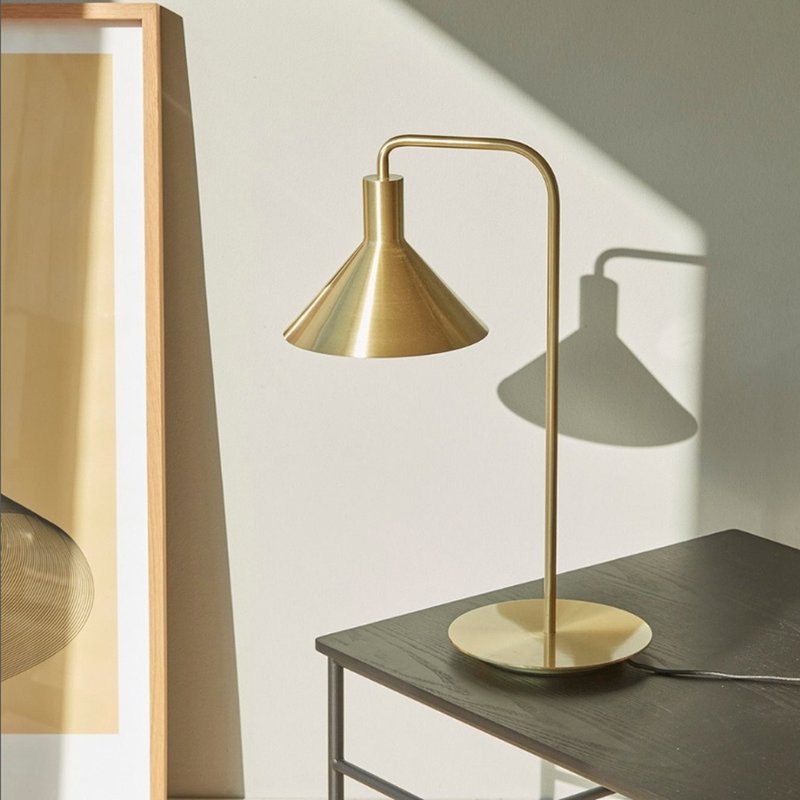 【Hübsch】－991308 黃銅金屬簡約造型桌燈 檯燈 床頭燈 - 燈具/燈飾 - 其他金屬 金色