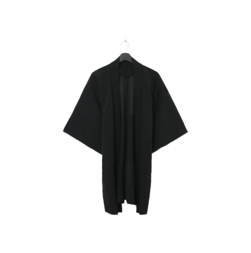 Back to Green-日本透膚羽織 低調黑 花草章tf-38/vintage kimono - 女大衣/外套 - 絲．絹 