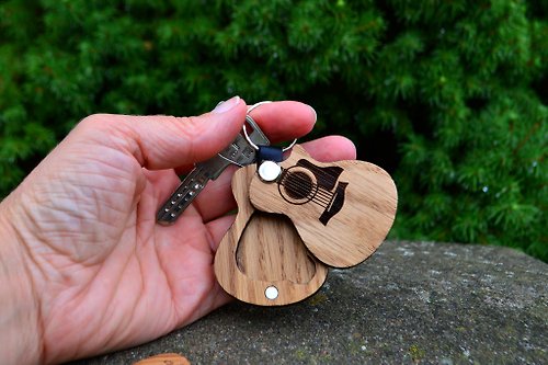 EngravedWoodBox Guitar keychain for pick, wooden personalized acoustic guitar keychain with pick