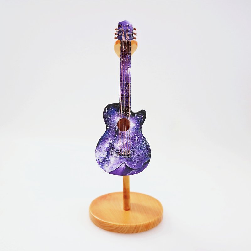 [Starry Sky Cutaway Guitar] Home Decoration Gift Texture Mini Musician in the Purple Universe - Items for Display - Wood Brown