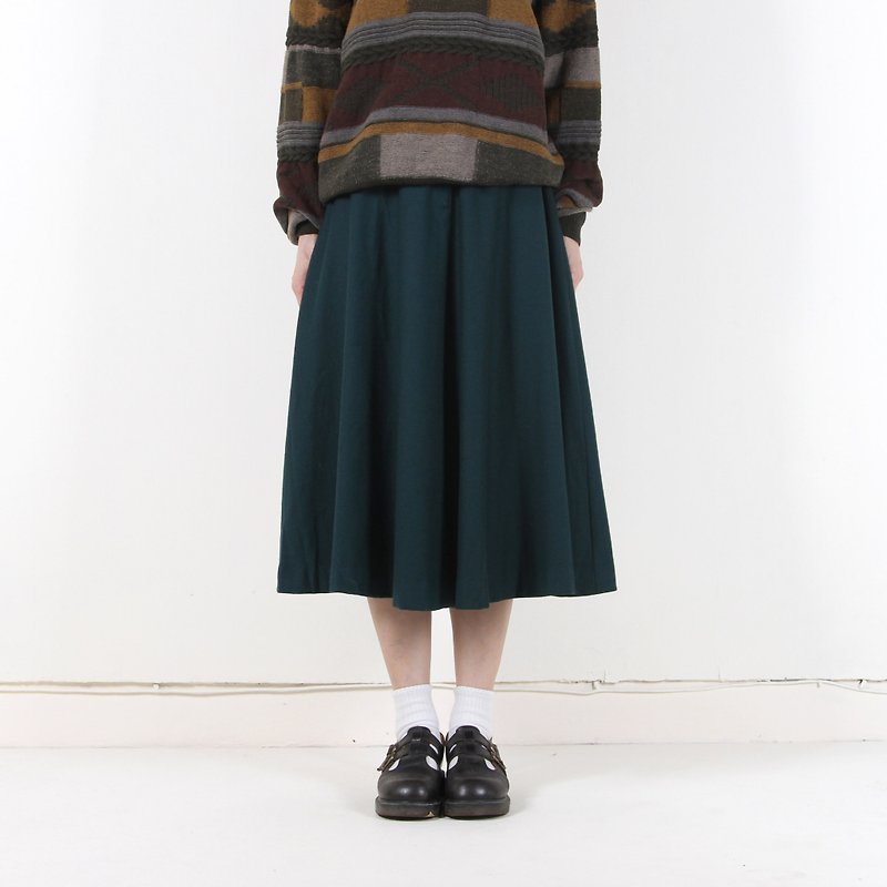 Ancient】 【egg plant Green grassland vintage wool round dress - Skirts - Wool Green