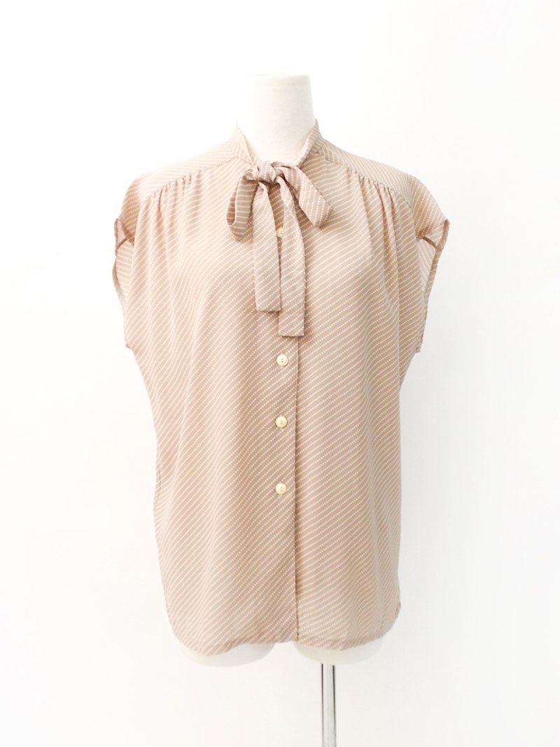 Vintage Japanese khaki loose striped short-sleeved vintage shirt Vintage Blouse - Women's Shirts - Polyester Khaki