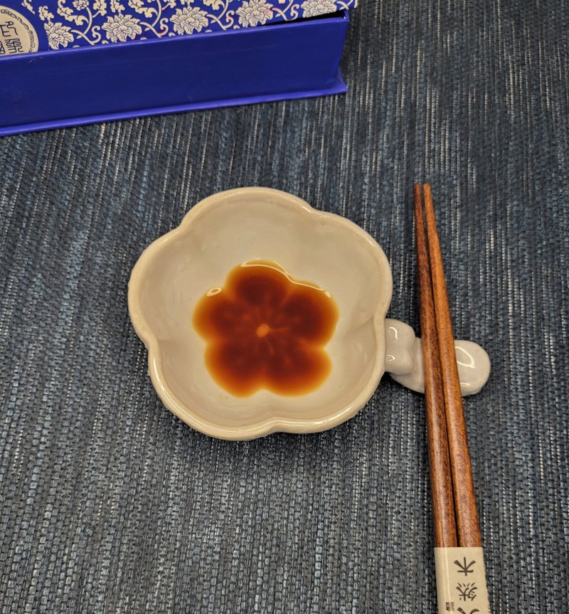 梅花系列- 點心碟 醬料碟 豆皿 小碟子 墨池 - 碟子/醬料碟/醬油碟 - 瓷 