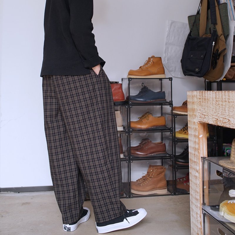 WidePants Plaid 寬鬆廓形日本面料雙褶春夏寬松抽繩休閒格紋長褲 - 男長褲/休閒褲 - 棉．麻 黑色