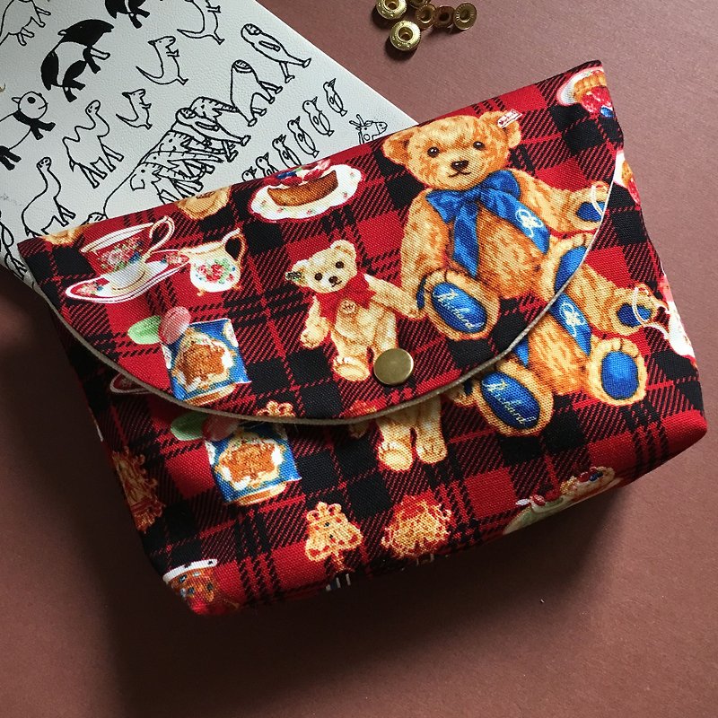 [Teddy Bear] Cosmetic Bag Cute Pencil Case Storage Document Camera Bag Japanese Cloth - Toiletry Bags & Pouches - Cotton & Hemp 
