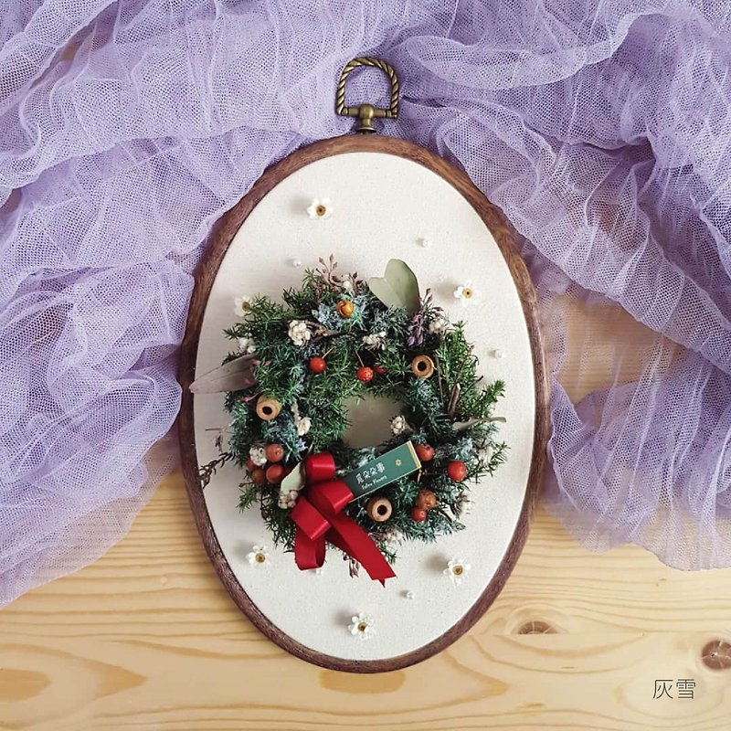 Embroidery frame Christmas circle - กรอบรูป - พืช/ดอกไม้ สีเขียว