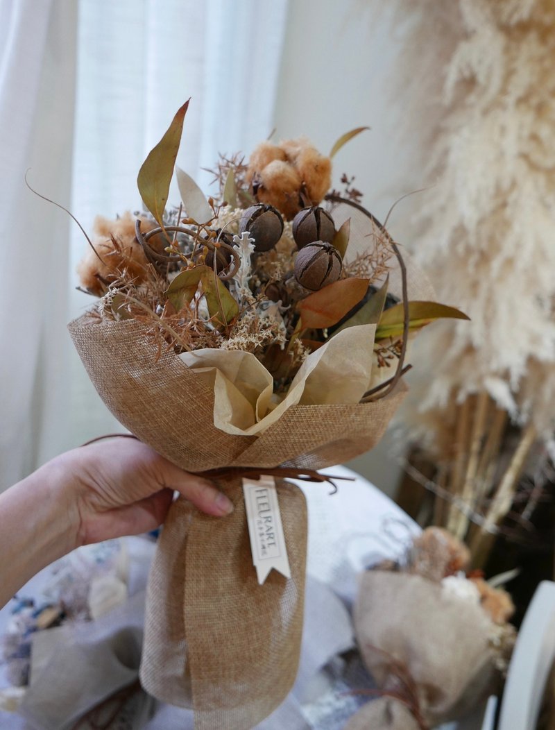 Fruits of the Earth Eternal Flower Bouquet with Carry Bag/Eternal Flowers/Valentine's Day/Graduation/Confession/Birthday/Gift Giving - Dried Flowers & Bouquets - Plants & Flowers Brown