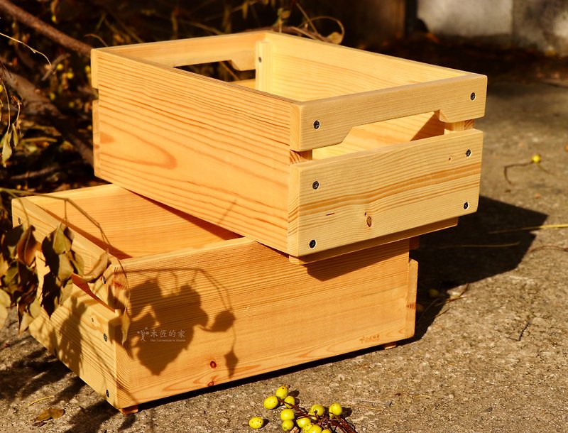 積み重ね可能な無垢材収納ボックス - その他の家具 - 木製 