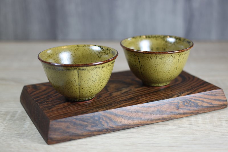 【鐘聲響起】鱔黃 天目釉 葵口對杯 鶯歌名家葉敏祥作品 - 茶壺/茶杯/茶具 - 陶 