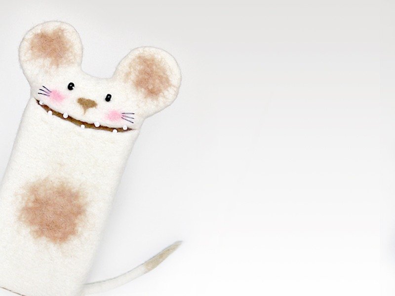 iPhone 7 Plus Mouse case, felt case, white mouse - 手機殼/手機套 - 羊毛 白色