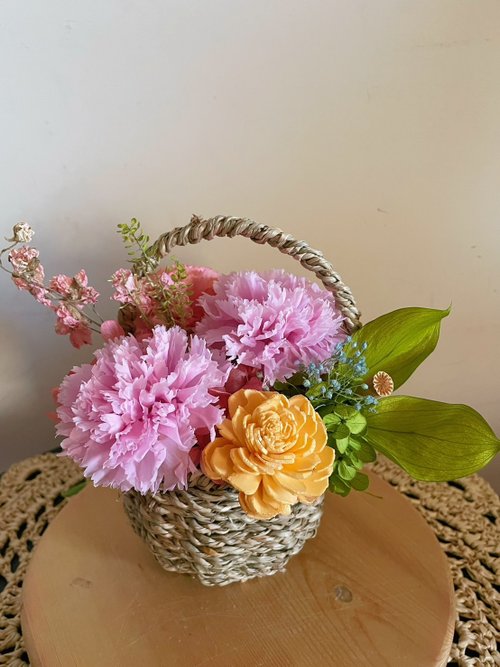 花訴花藝工坊 【永生花禮】粉色康乃馨永生花籃/母親節花禮/祝賀花禮