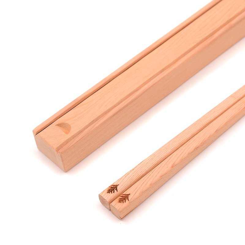 台灣檜木箸盒組|讓你擁有專屬木製餐具搭配收納木盒組 - 筷子/筷子架 - 木頭 金色